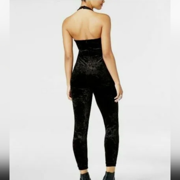 The Edit By Seventeen Juniors Chocker Neck Velvet Ankle Jumpsuit Black 9 - Picture 2 of 16